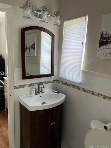 70 101st St, Miami FL  33138-2319 exterior