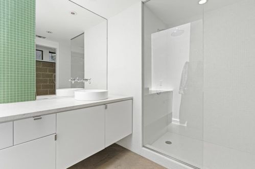 1101 Cyn Edge Dr, Austin TX 78733-2005 exterior