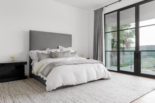 4402 Aqua Verde Dr, Austin TX 78746-1042 exterior