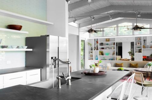 410 Brookhaven Trl, Austin TX 78746-5455 exterior