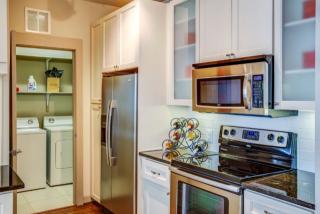 1611 5th St, Austin TX  78702-4469 exterior