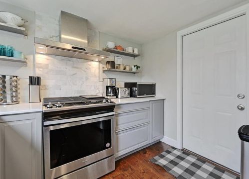 4501 Clarno Dr, Austin TX 78749-3177 exterior