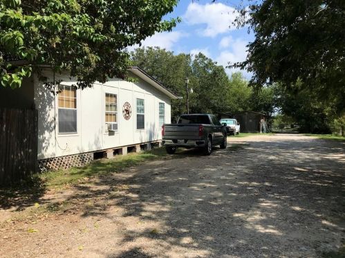 10448 Fm 812, Austin TX 78719-9735 exterior