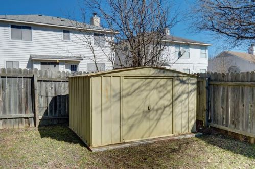 804 Calico Dr, Austin TX 78748-6404 exterior