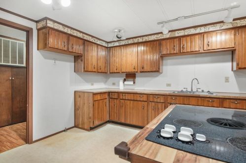 5116 Avispa Way, Austin TX 78738-7602 exterior