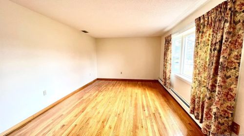 109 Quarry Brook Dr, Wapping CT  06074-3522 exterior