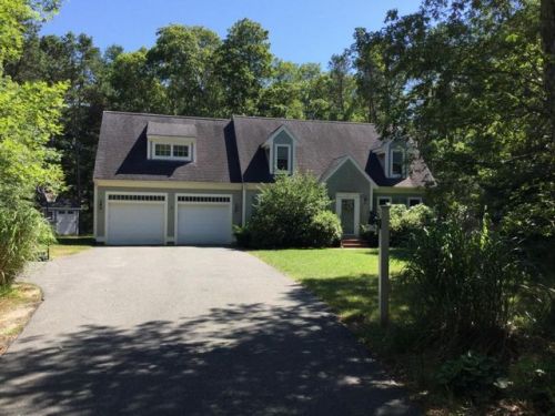 177 Quinaquisset Ave, Mashpee, MA 02649-2916