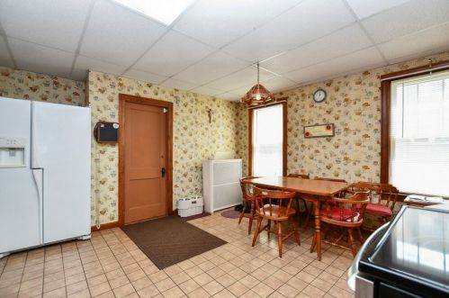 12 Woodford St, Worcester MA 01604-5423 exterior