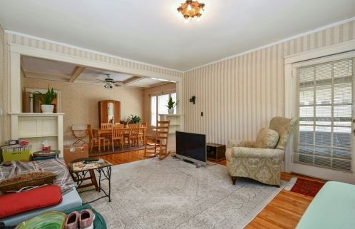 12 Woodford St, Worcester MA 01604-5423 exterior