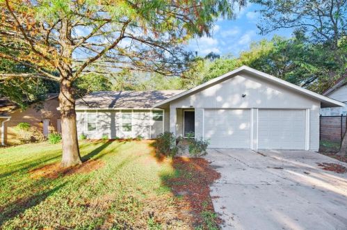 9800 Cottle Dr, Austin TX  78753-4306 exterior