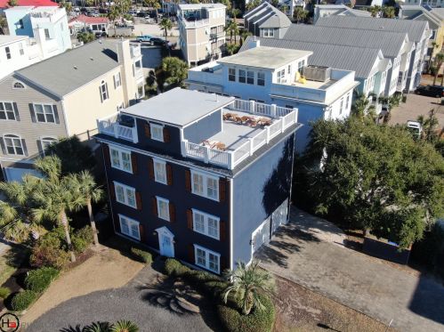 1000 Carolina Blvd, Isle Of Palms SC  29451-2242 exterior