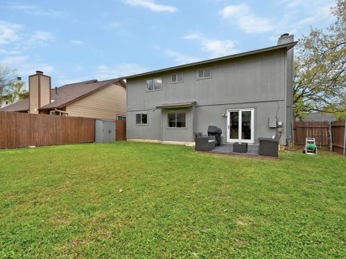 4501 Clarno Dr, Austin TX 78749-3177 exterior