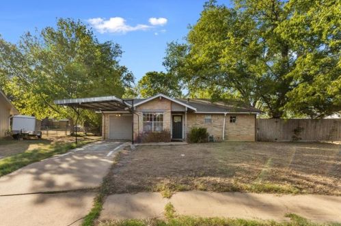 6908 Cherrydale Dr, Austin TX 78745-5344 exterior