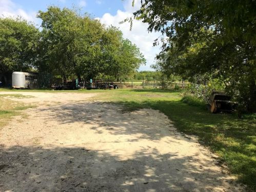 10448 Fm 812, Austin TX 78719-9735 exterior