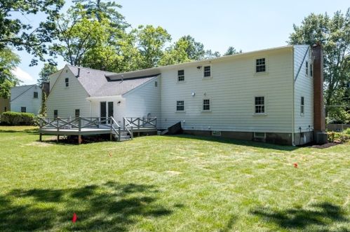 53 Alton St, Walpole MA  02081-4101 exterior