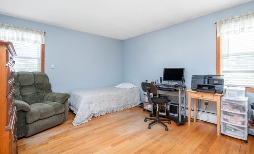 61 Moreau Dr, Chicopee MA 01020-4826 exterior