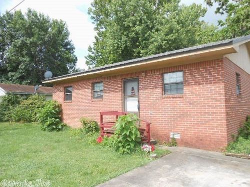 314 Yellowjacket Ln, Clinton, AR 72031-6623