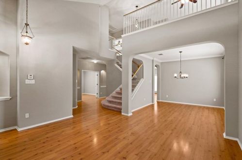 2633 Bolton St, Austin TX  78748-3929 exterior