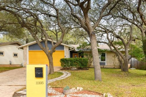 11105 Blackmoor Dr, Austin TX  78759-4557 exterior
