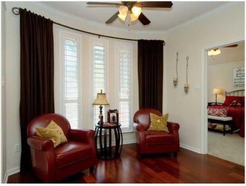 6333 Clarion Dr, Austin TX  78749-3449 exterior