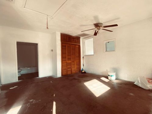 1504 11th St, Austin TX 78702-1909 exterior