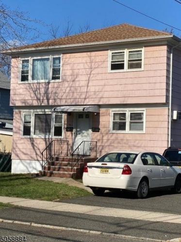 441 Willow Ave, Roselle Park, NJ 07204-1526