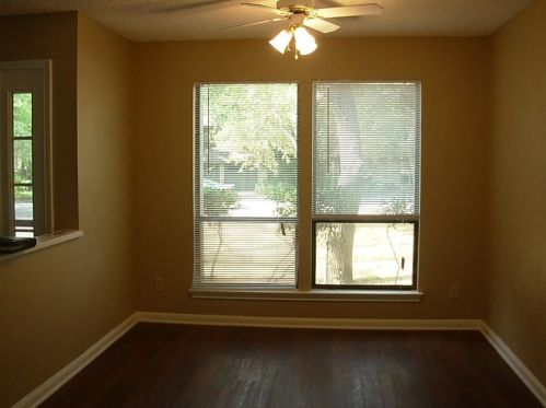 6204 Bend Of The River Dr, Austin TX  78746-7203 exterior