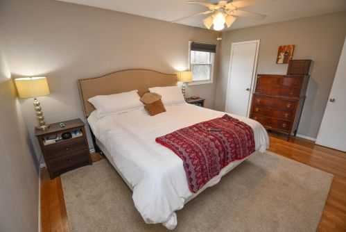 514 Buckingham Way, Chenequa WI 53029-2544 exterior