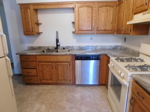 941 42nd St, Manitowoc WI  54220-4700 exterior