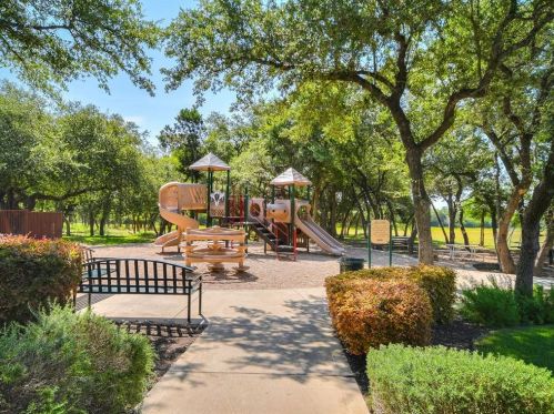 676 Catalina Ln, Austin TX 78737-4715 exterior