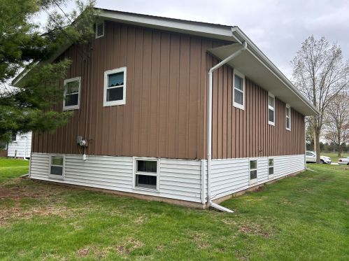 214 Park Ave, Chenequa WI  53029-2116 exterior