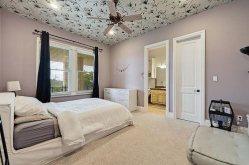 2004 Canonero Dr, Austin TX 78746-2125 exterior