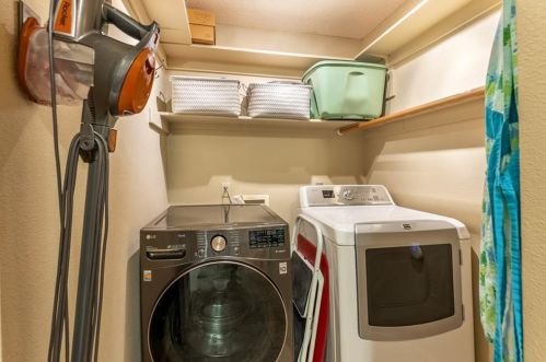 1221 Briargate Dr, Austin TX 78753-2050 exterior