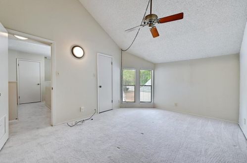 6303 5 Acre Wood St, Austin TX 78746-7125 exterior