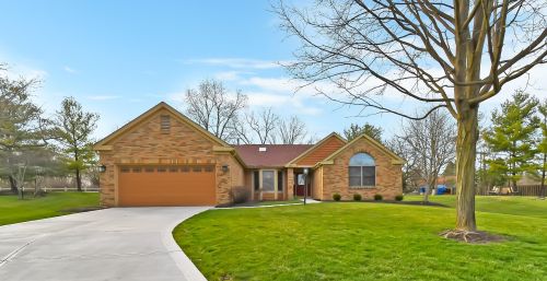 90 Wallsend Ct, Powell, OH 43065-8902