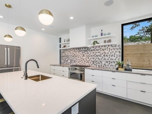 2903 14 St, Austin TX 78702-1628 exterior