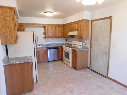 941 42nd St, Manitowoc WI  54220-4700 exterior