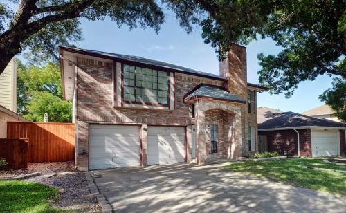 1110 Faircrest Dr, Austin TX  78753-2020 exterior