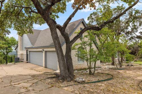6305 Chambly Cv, Austin TX  78730-2700 exterior
