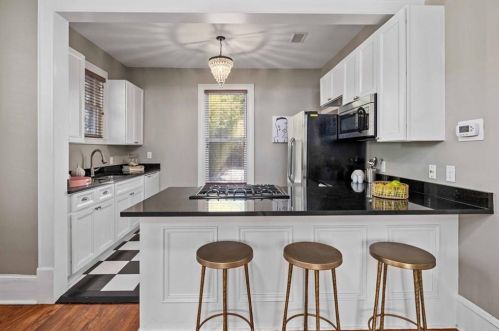 1901 David St, Austin TX 78705-4666 exterior