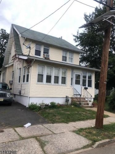 864 Thorn St, Rahway, NJ 07065-4928