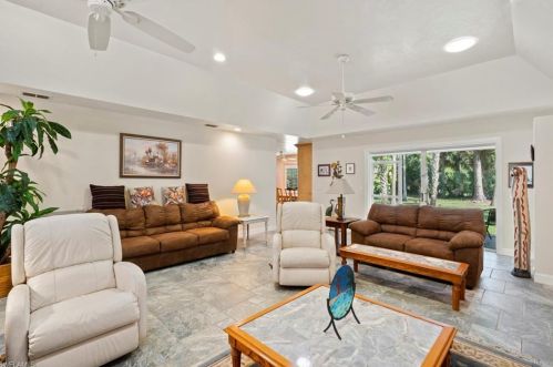 411 5th St, Naples, FL 34117-2120