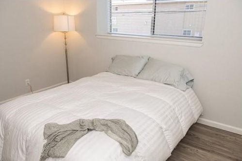 404 30th St, Austin TX  78705-3813 exterior