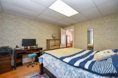 12 Woodford St, Worcester MA 01604-5423 exterior