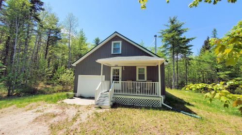 295 Bay Rd, Franklin, ME 04634-3136