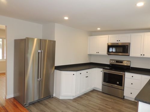 214 Wilbraham Rd, Monson MA  01057-9408 exterior