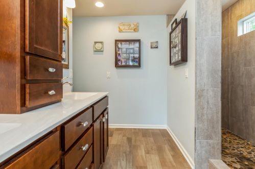 1385 Hillside Rd, Slinger WI 53086 exterior