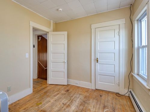 34 Mountain St, Worcester MA  01606-1412 exterior