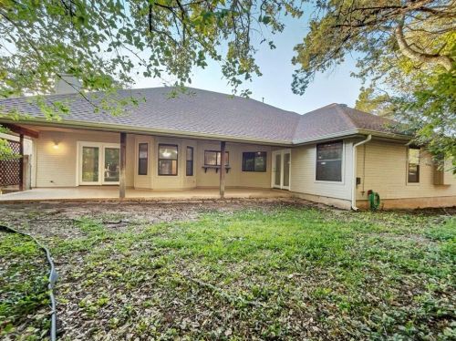 7206 Anaqua Dr, Austin TX 78750-7929 exterior