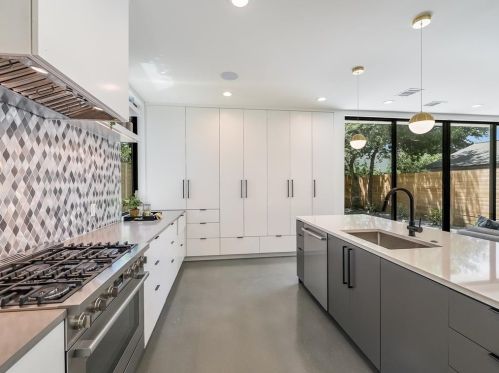 2903 14 St, Austin TX 78702-1628 exterior